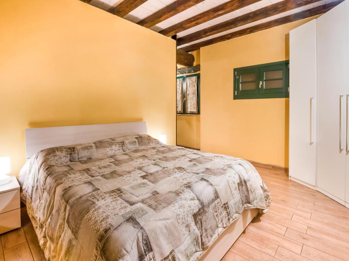 Beautiful Chalet With Swimming Pool In Lombardy Villa Marone Esterno foto