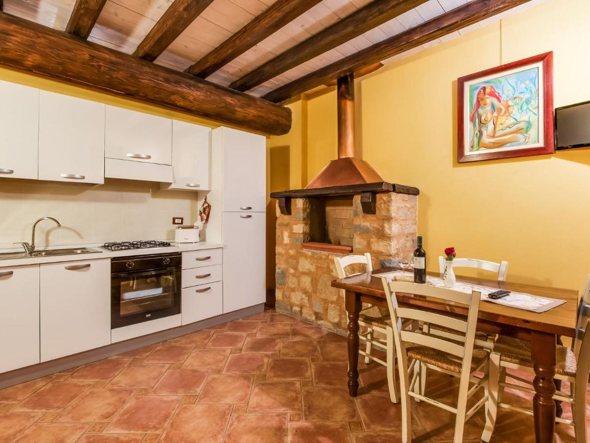 Beautiful Chalet With Swimming Pool In Lombardy Villa Marone Esterno foto